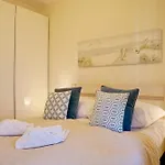 Tulip By Baltic Apartment *