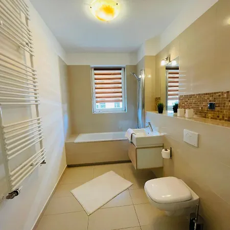 Tulip By Baltic Apartment *